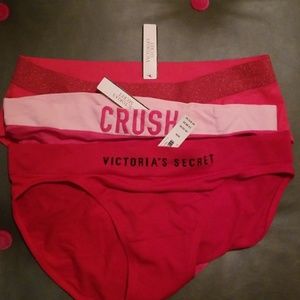 3 brand new victoria secret underwear MED